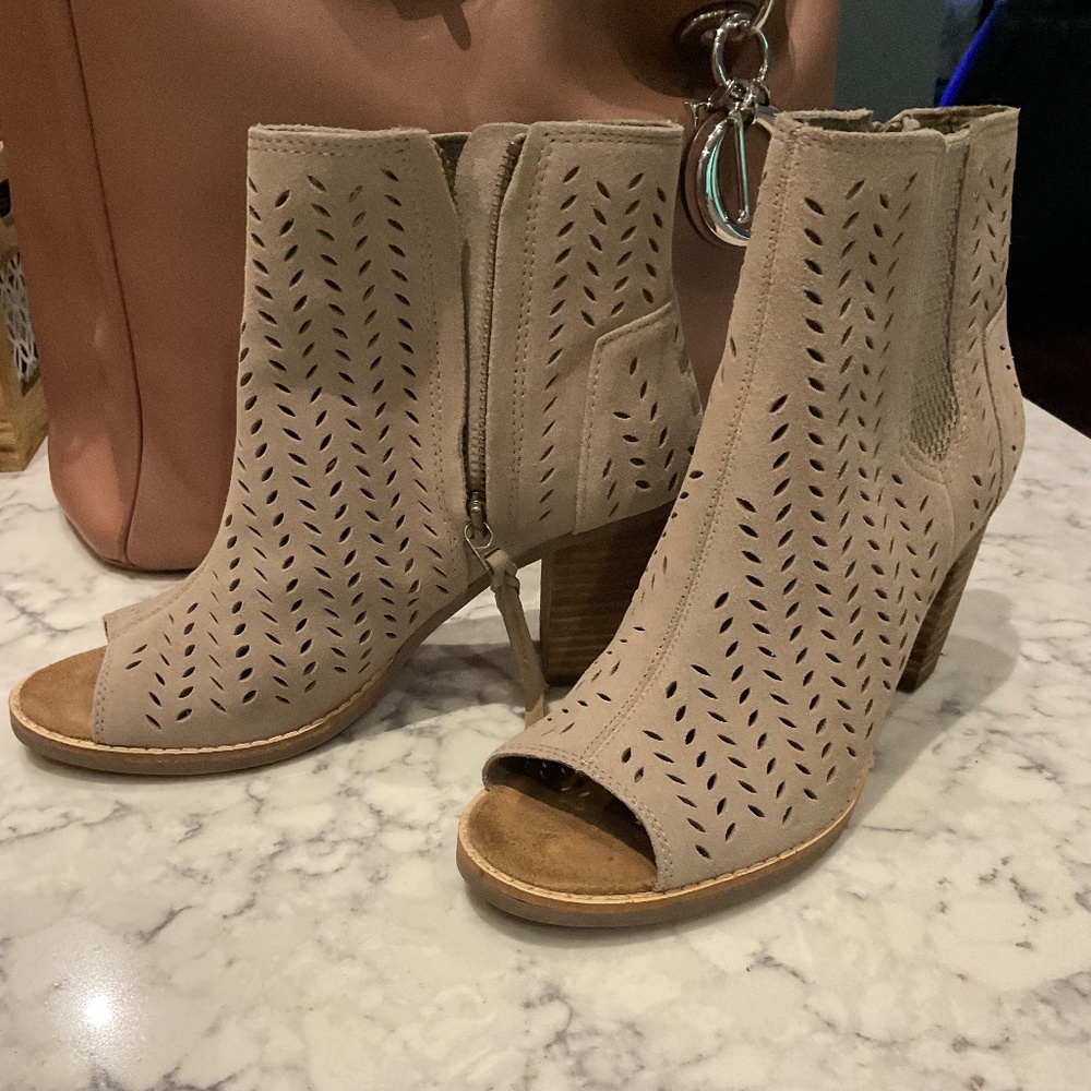 Toms open toe bootie